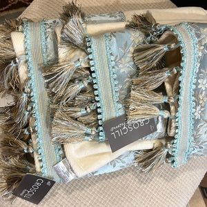 Croscill Decorative bath towels